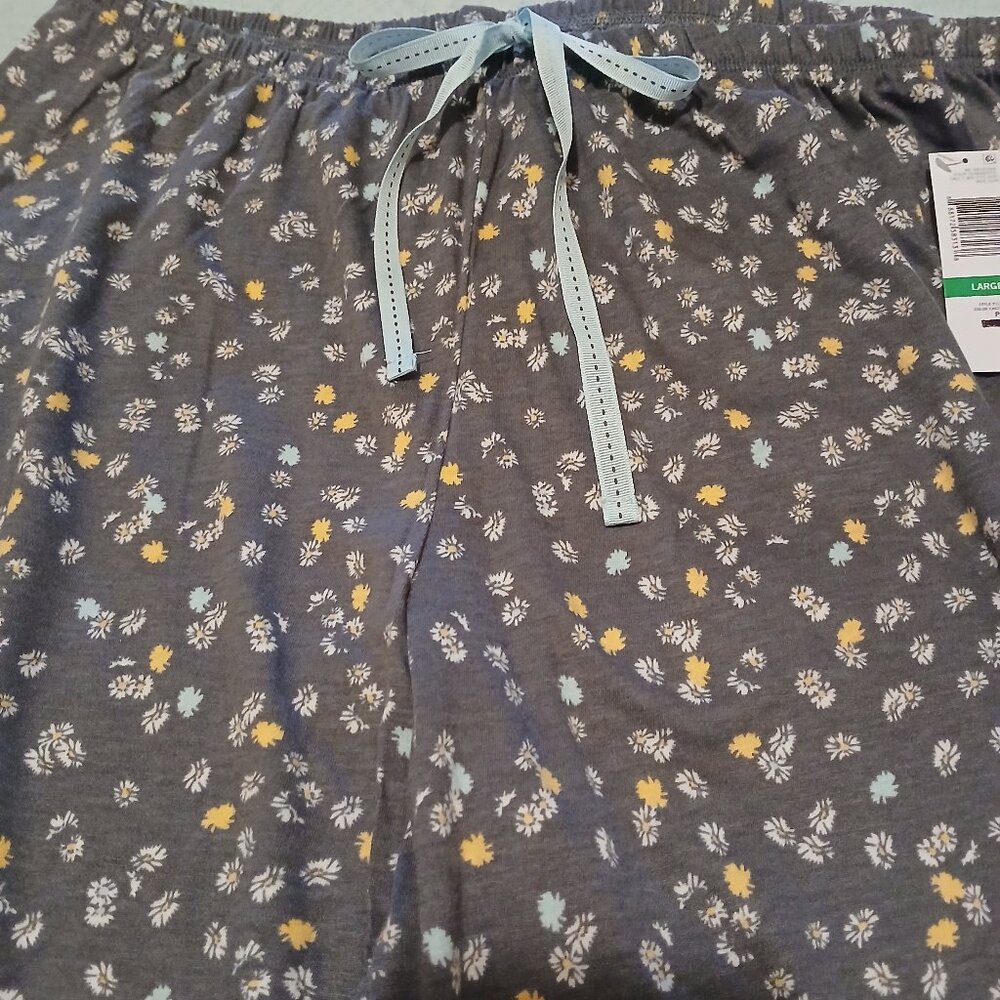 Womens HUE Drawstring Pajama Pants Size LARGE. Brand new.